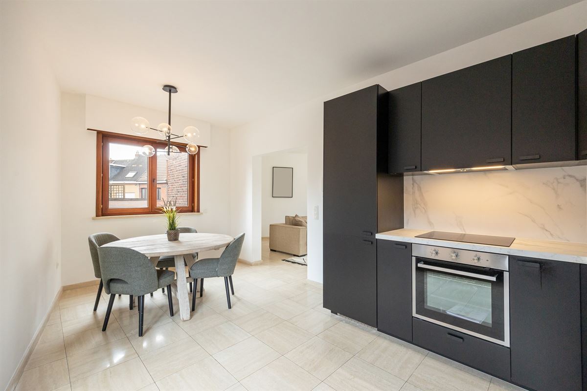 Gezinswoning woning met drie slaapkamers en tuin
