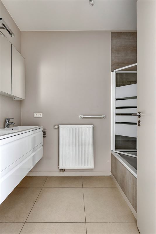 Instapklaar appartement met 2 terrassen