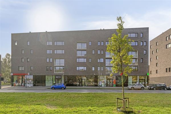 Instapklaar appartement met 2 terrassen