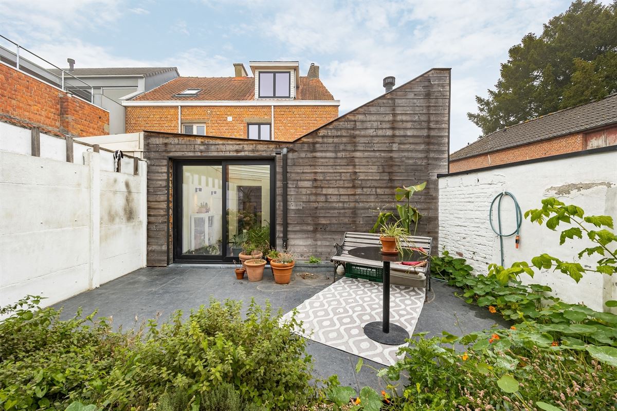 Instapklaar huis met drie ruime slaapkamers