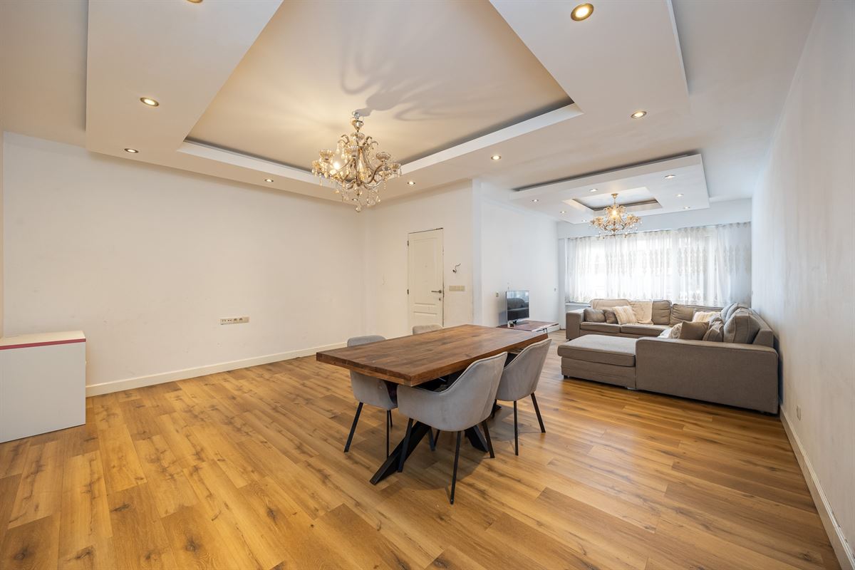 Ruime woning met 4 slpk en tuin in Wommelgem!