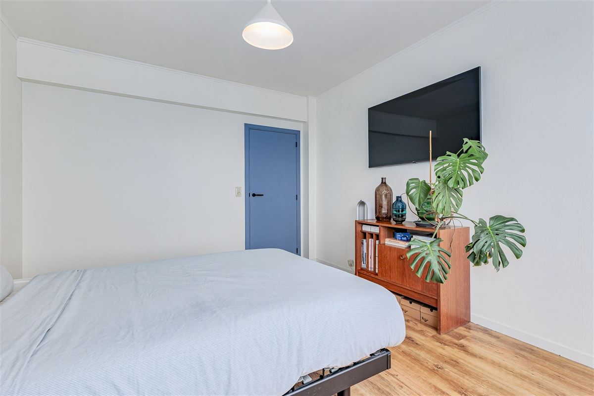Instapklaar appt met zonovergoten living en 2 slk