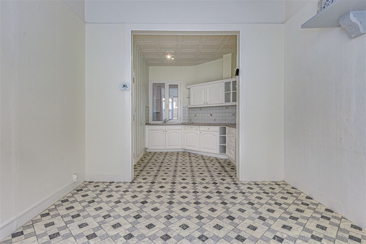 Charmante woning met enorm potentieel in hartje Berchem