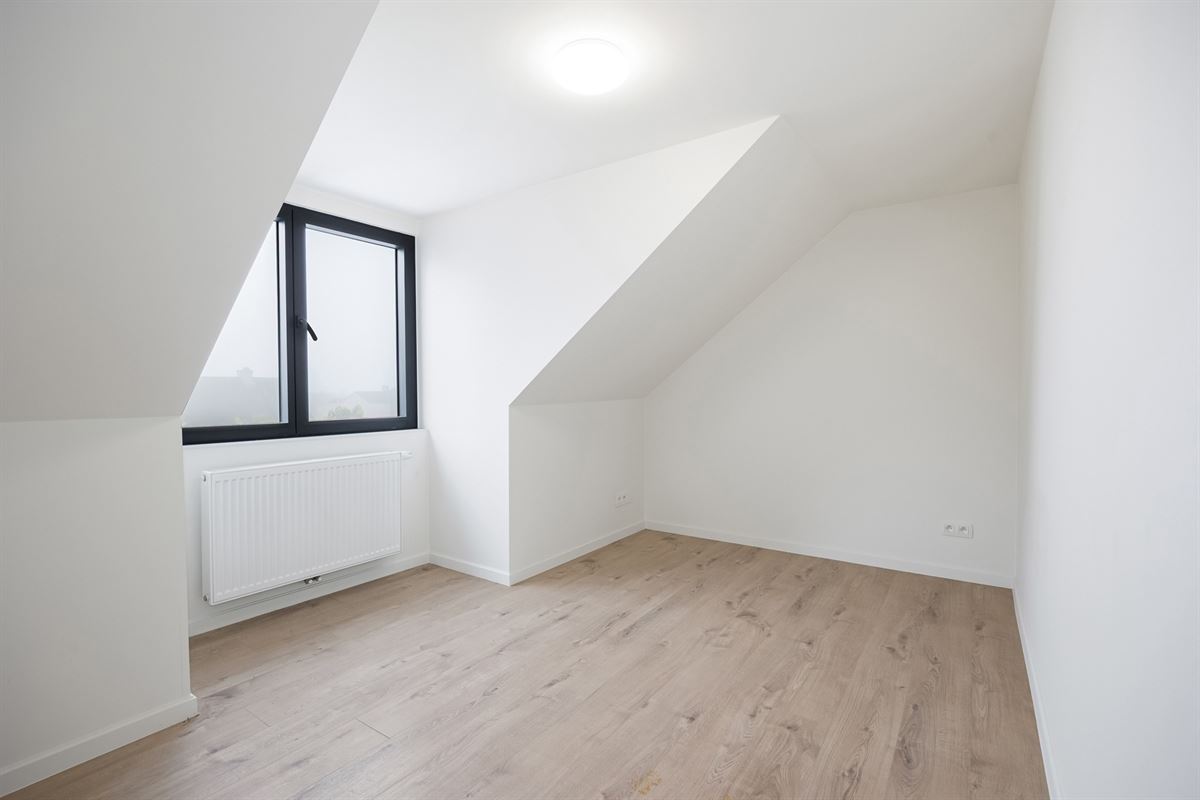 Instapklaar huis met drie ruime slaapkamers