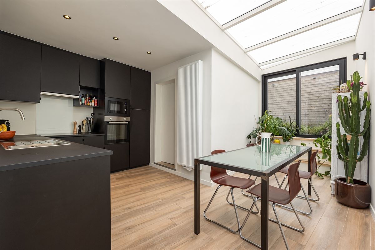 Instapklaar huis met drie ruime slaapkamers