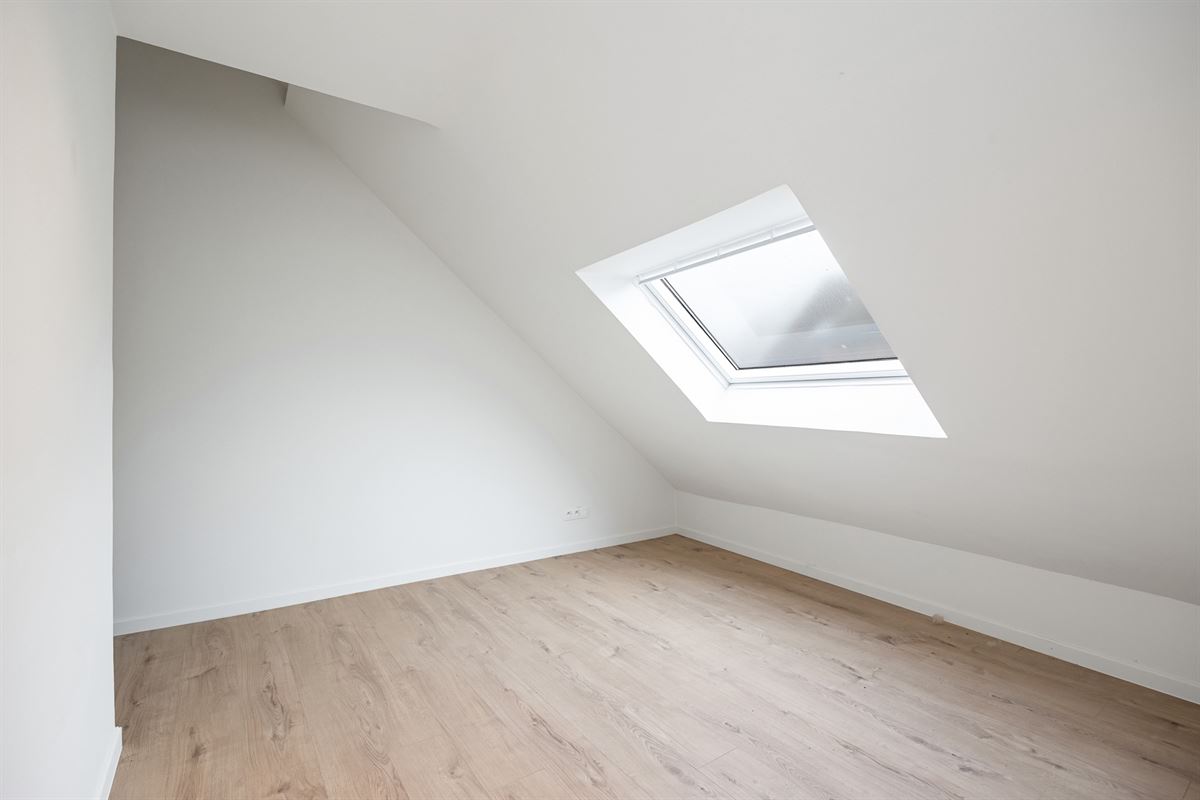Instapklaar huis met drie ruime slaapkamers