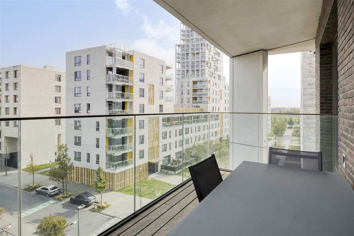 Lichtrijk appartement met 2 terrassen op het Nieuw Zuid in Antwerpen