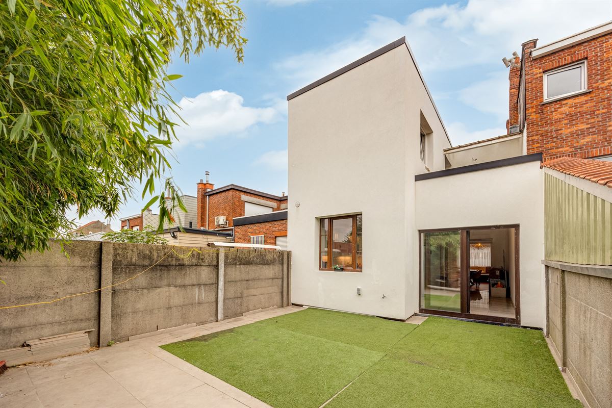Ruime woning met 4 slpk en tuin in Wommelgem!