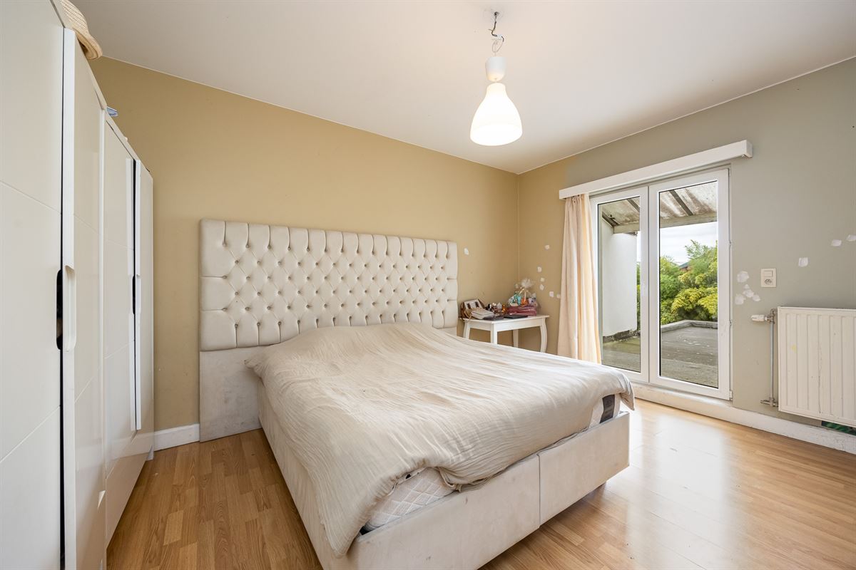 Ruime woning met 4 slpk en tuin in Wommelgem!