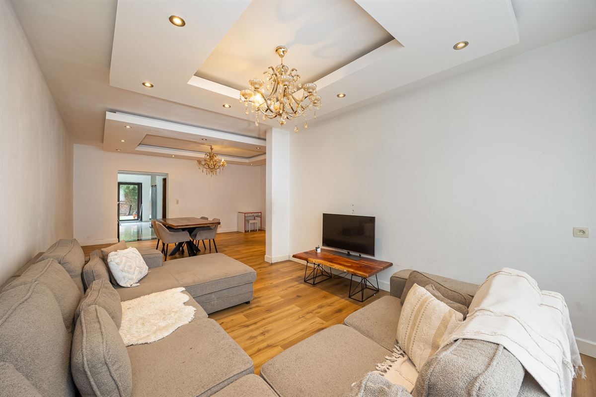 Ruime woning met 4 slpk en tuin in Wommelgem!