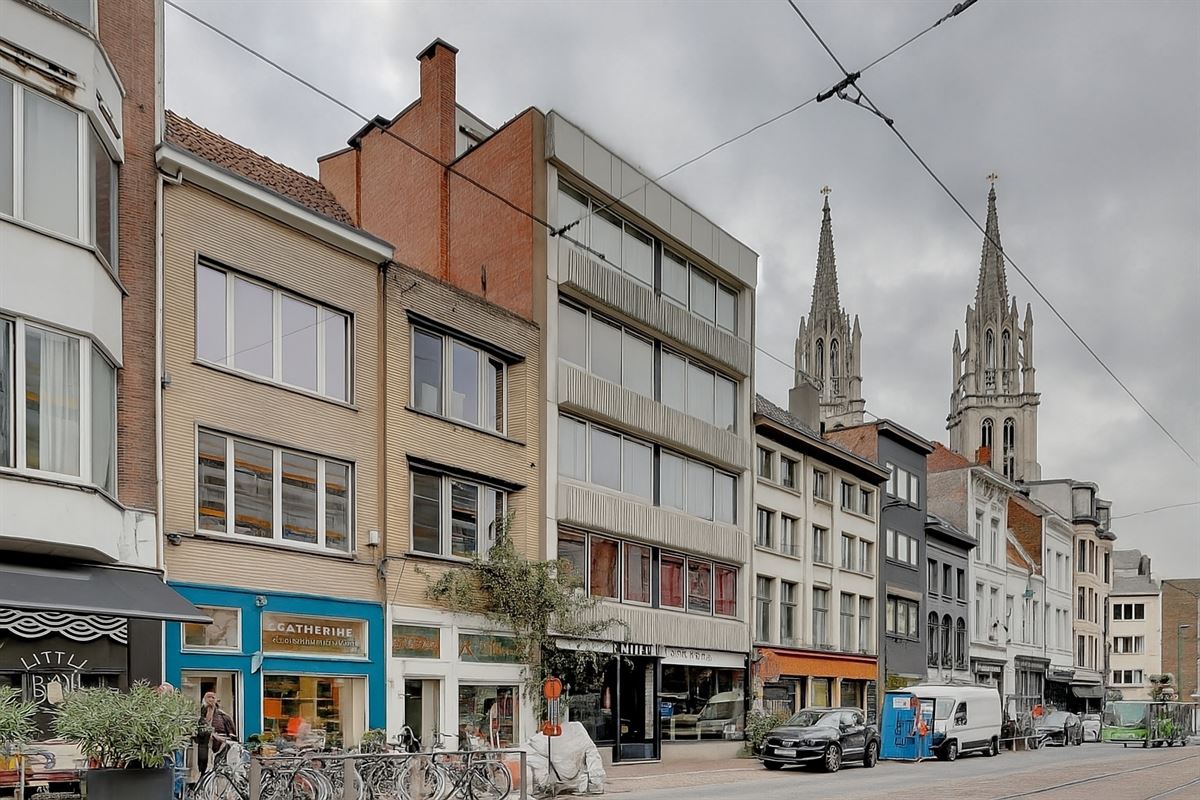 Luxueus gerenoveerd 1 slk appt aan het Mechelseplein
