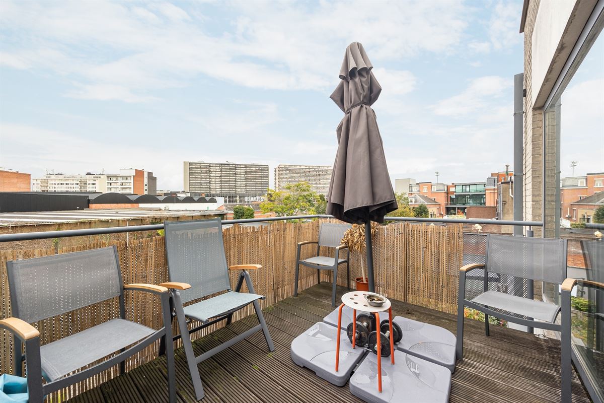 Modern appartement met terras en parking in Mechelen