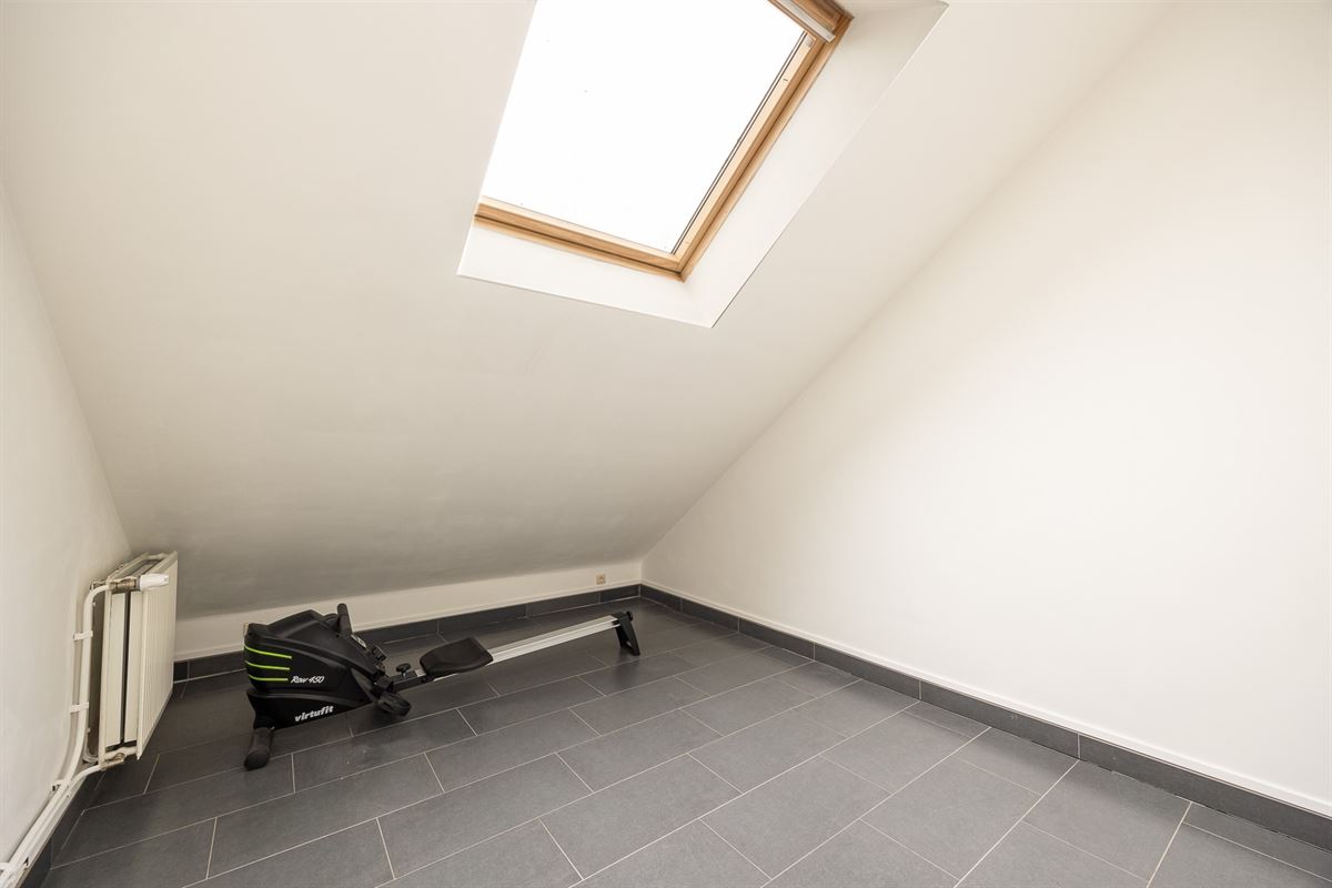 Lichtrijke duplex met 3 slaapkamers en 2 terrassen