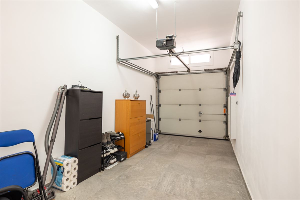 Gerenoveerde woning met drie slaapkamers en terras