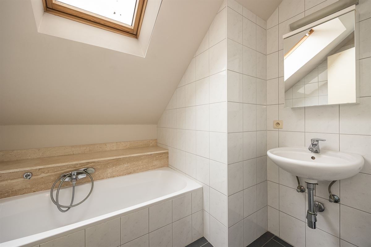 Lichtrijke duplex met 3 slaapkamers en 2 terrassen