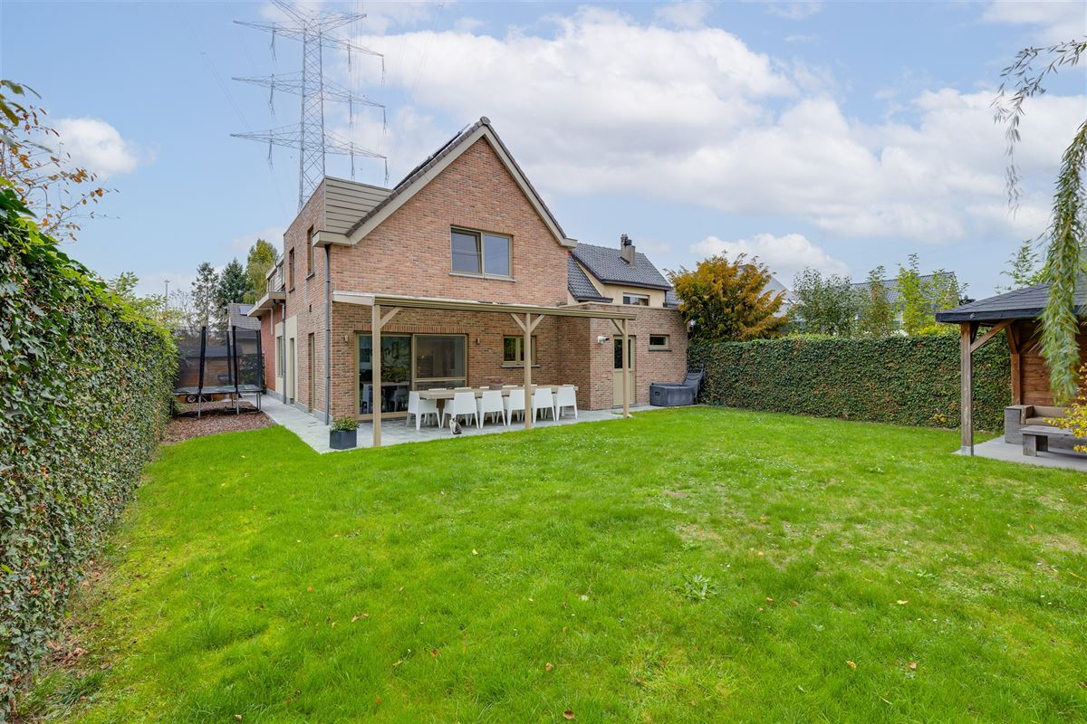 Energiezuinige, instapklare villa met 4 slaapkamers.