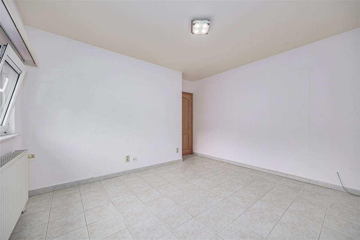 Ruim 2 slpk appartement, terras en P te Hoboken
