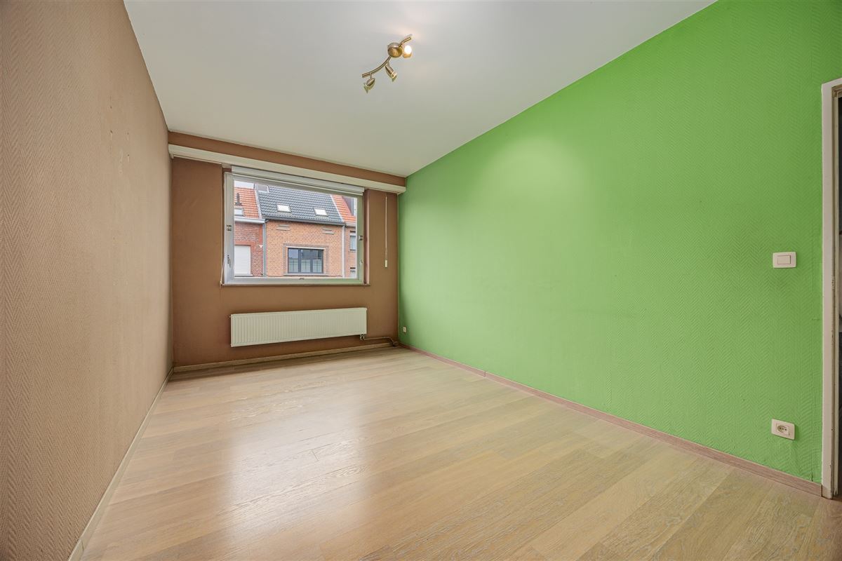 Uniek hoekperceel met handelshuis + garage + appt