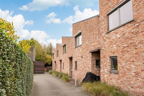 Halfopen energiezuinige woning met drie slaapkamers
