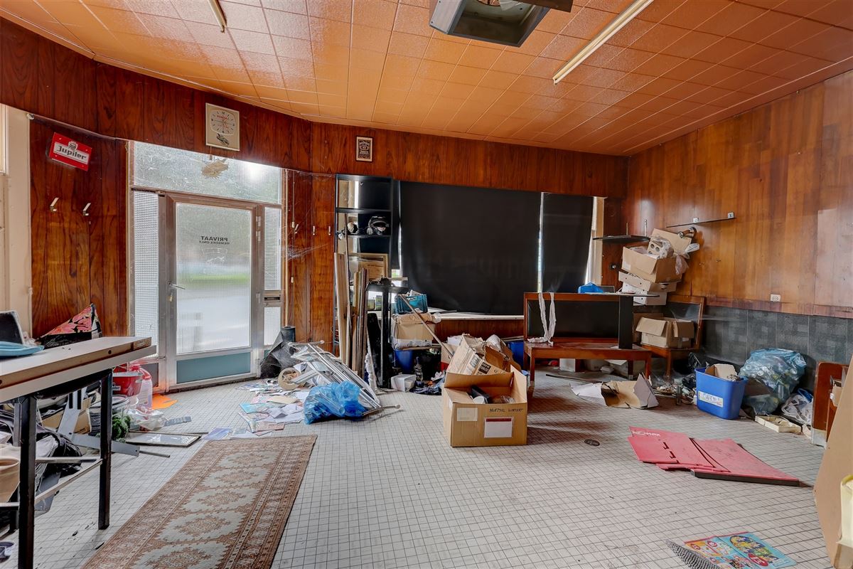 Te renoveren handelshuis op toplocatie