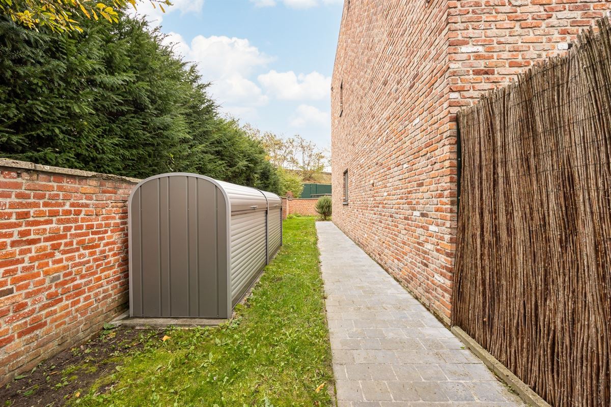 Halfopen energiezuinige woning met drie slaapkamers