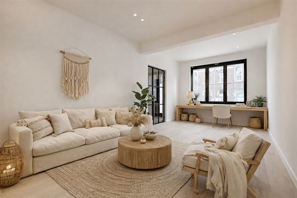 Prachtig gerenoveerd huis met tuin en 4 slaapkamers centrum Mortsel