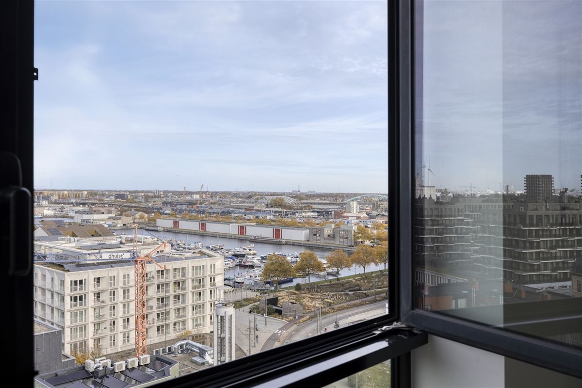 Instapklaar appartement met 2 slpks met terras in centrum Antwerpen