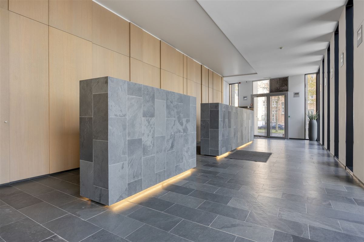 Instapklaar appartement met 2 slpks met terras in centrum Antwerpen