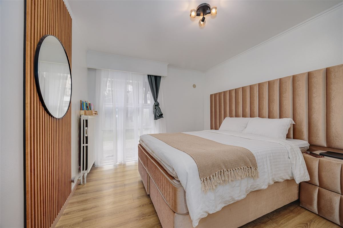 Vergund betonnen opbrengsteigendom met 3 appartementen + garagebox