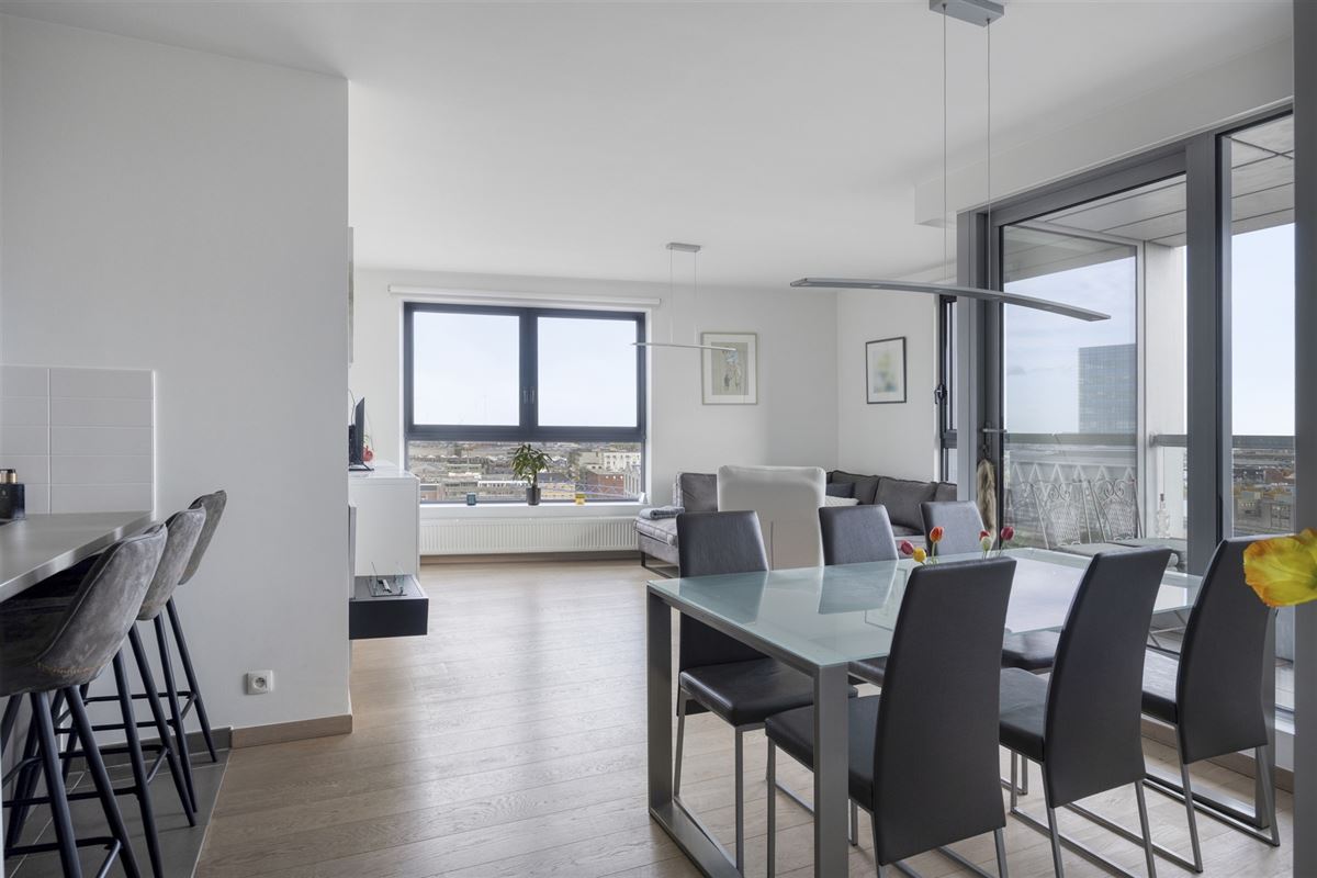 Instapklaar appartement met 2 slpks met terras in centrum Antwerpen