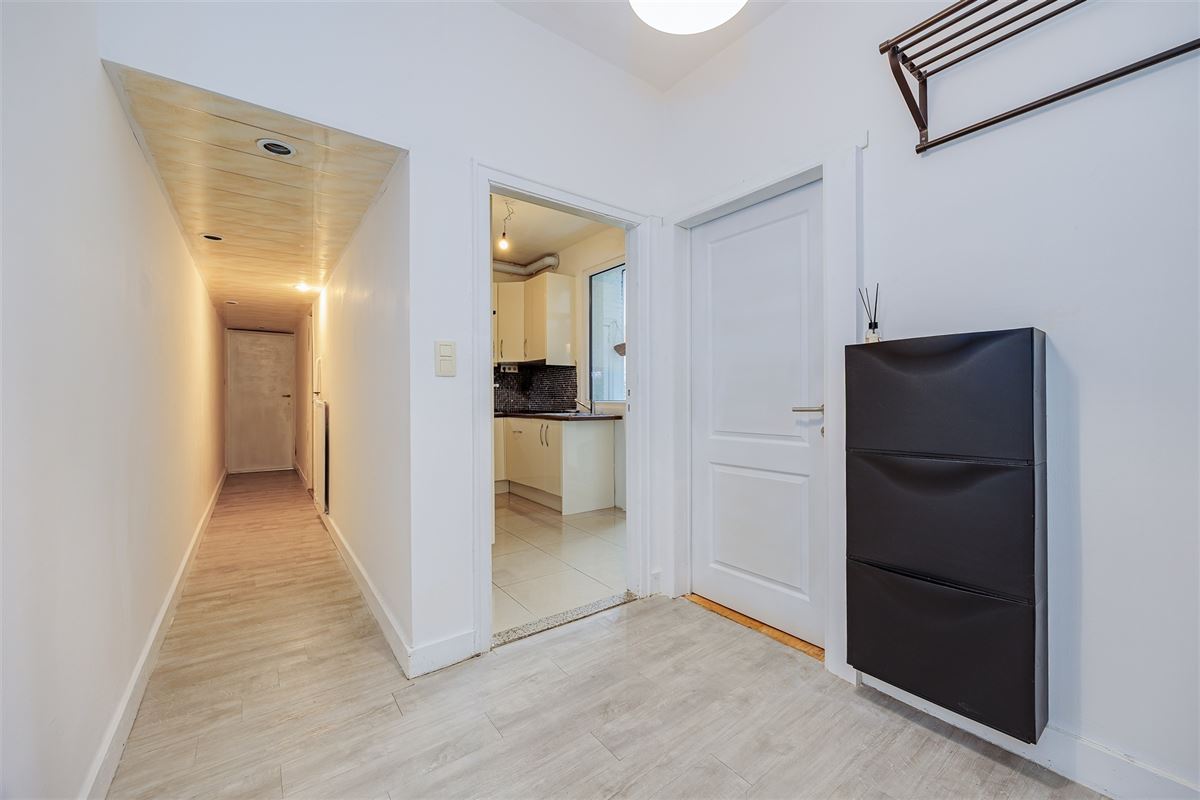 Zeer ruim en licht 3 slk appt met terras