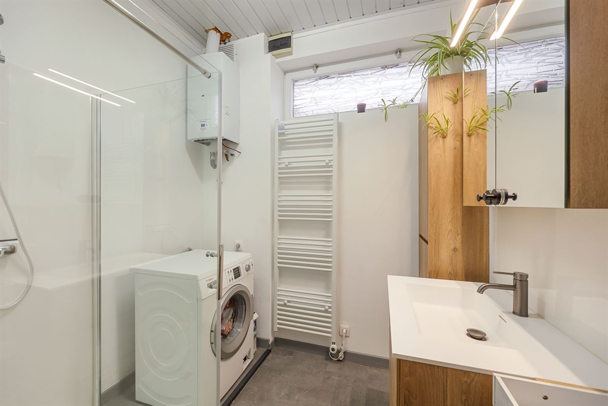 Woning met 4 slaapkamers op rustige ligging