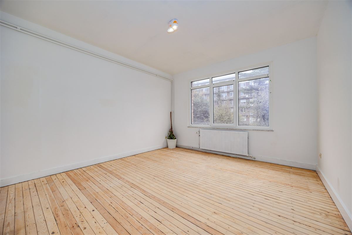 Zeer ruim en licht 3 slk appt met terras