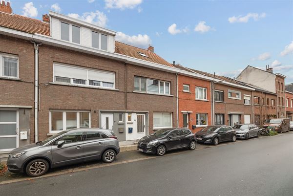 Woning met 4 slaapkamers op rustige ligging
