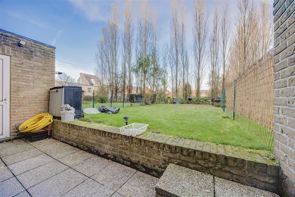 Instapklaar 2 slaapkamer appartement met gezellige tuin