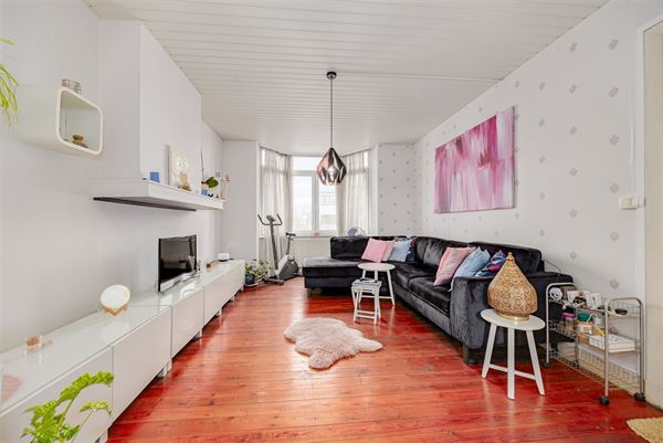 Instapklaar appt met 2 slaapkamers veel charme