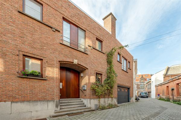 Ruime gezinswoning met garage in Mechelen centrum