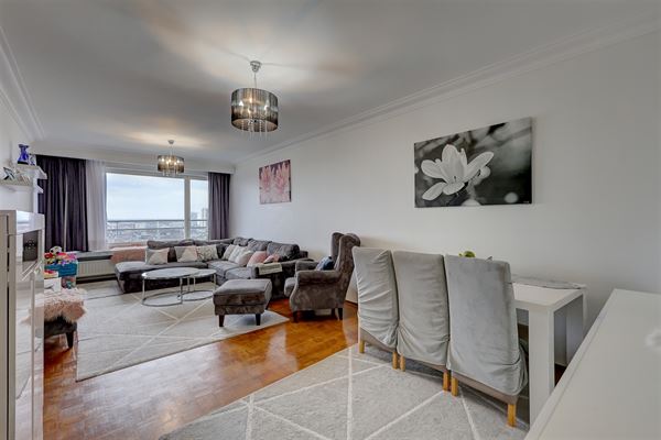 Appartement met 2 slaapkamers en twee terrassen