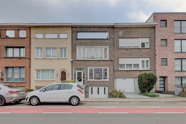 Instapklaar2-slaapkamerappartement met ruime tuin in Deurne!