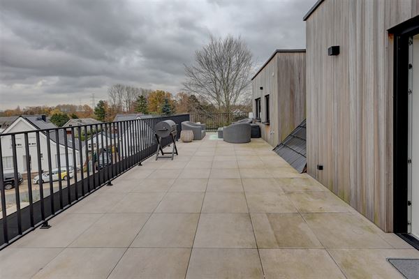 Luxe penthouse met 3 slaapkamers met prachtig terras in Ranst!