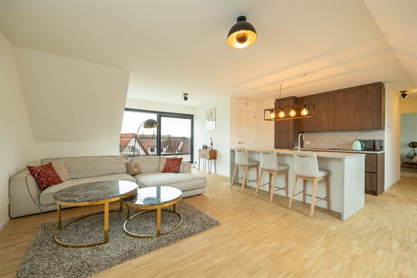 Luxe penthouse met 3 slaapkamers met 50m² terras in Ranst