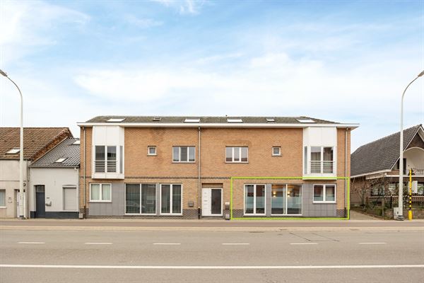 Instapklaar appartement met 2 slaapkamers en garage