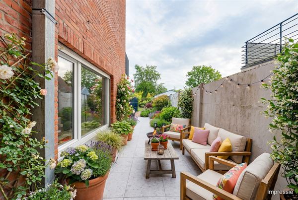 Gelijkvloers instapklaar appartement met tuin