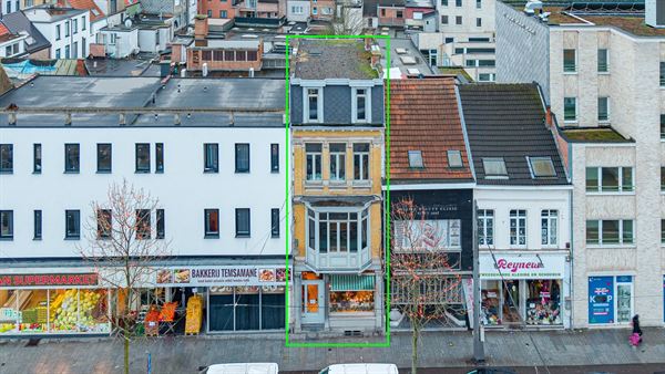 Prachtig winkelwoonhuis in eclectische stijl met 6 slk + zuidtuin