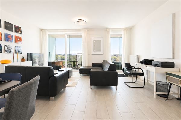 Lichtrijk 2-slaapkamerappartement met open uitzicht