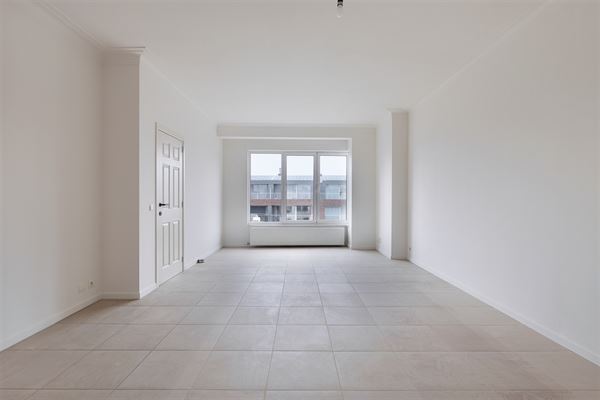 Lichtrijk appartement met terras vlakbij Harmoniepark