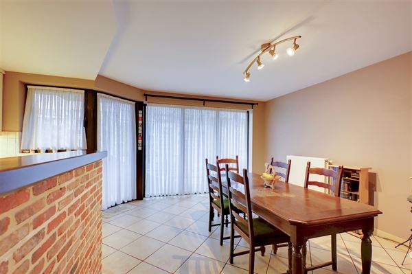 Instapklaar 2-slaapkamerappartement met 2 terrassen in Deurne