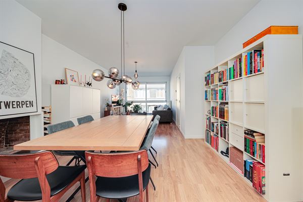 Ruim en lichtrijk appartement met zonnig zuidgericht terras