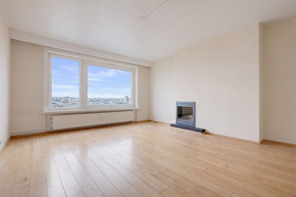 Appartement met 2 slaapkamers, terras + parking mogelijk