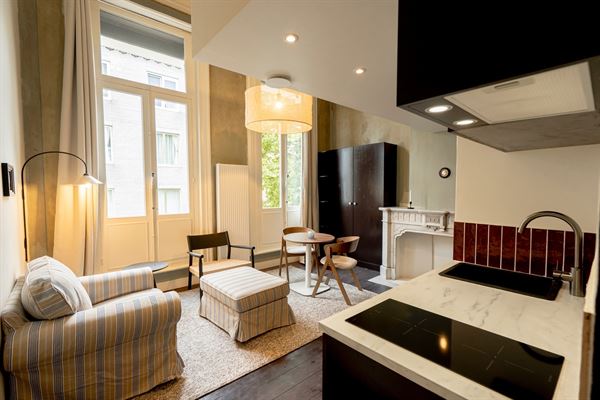 Stijlvolle all-in gemeubelde studio in hartje Antwerpen